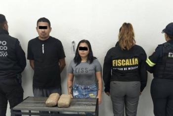 Capturan a hombre y mujer con dos millones de pesos en droga, en Tlalnepantla