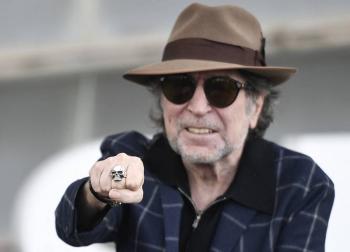 Joaqu&iacute;n Sabina lanza de sorpresa la canci&oacute;n “Un &uacute;ltimo vals”