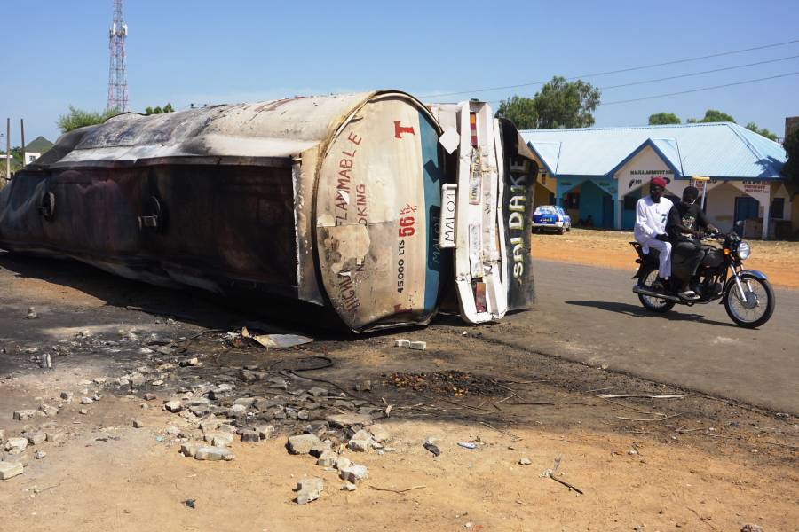 Casi 150 muertos en Nigeria por la explosión de un camión cisterna de combustible