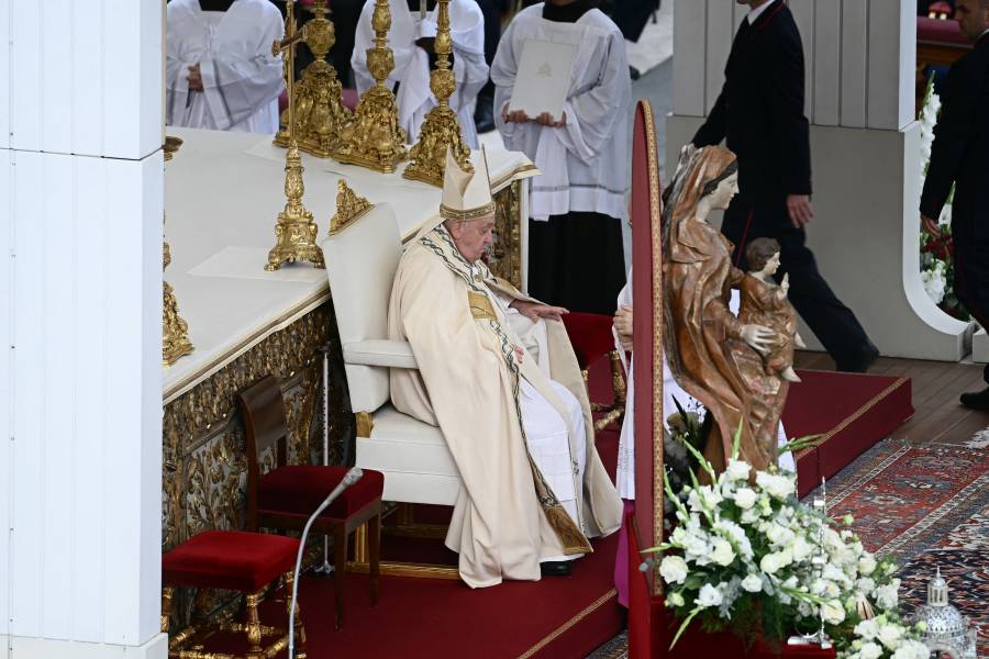 El papa Francisco proclama a 14 nuevos santos