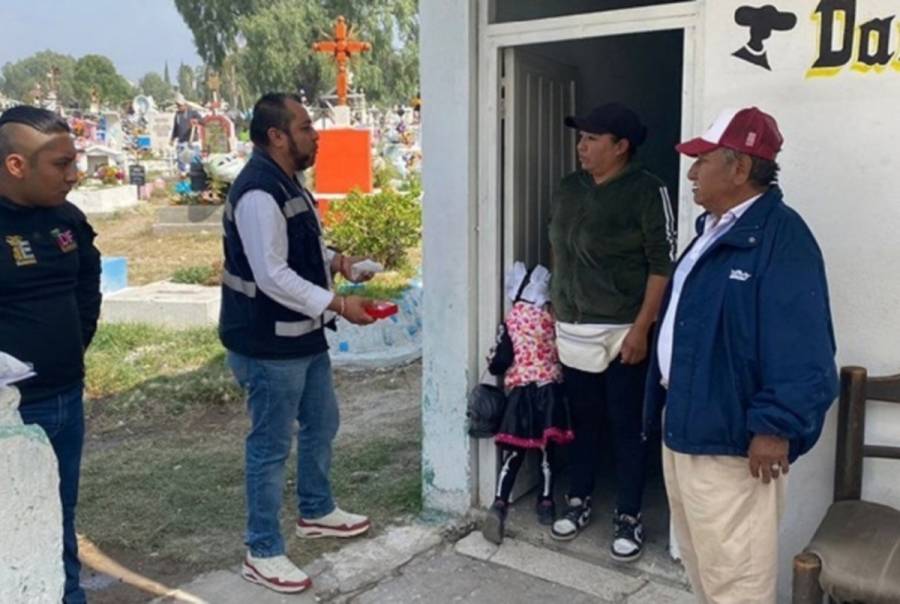 Arrancan revisiones en panteones por celebraci&oacute;n de D&iacute;a de Muertos