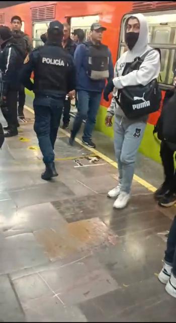 Fallas en la L&iacute;nea 3 del Metro de la CDMX: Desalojo en La Raza