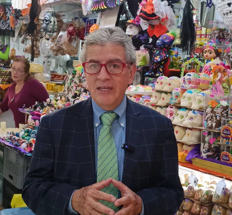 Informalidad sepulta ventas por comercio establecido por día de muertos y halloween, 50% se van a tianguis y ambulantes