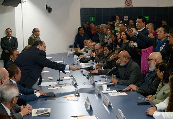 Ofrece UNAM aumento salarial de cuatro por ciento a sus trabajadores administrativos