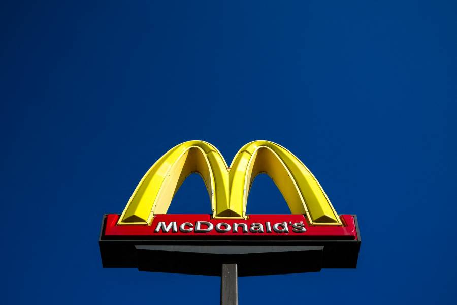 McDonald's vinculado a decenas de intoxicaciones alimentarias y una muerte en EEUU