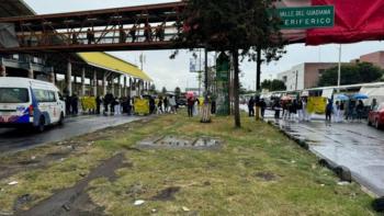 Protesta en Ecatepec tras el asesinato de un enfermero del Hospital de Zona 196