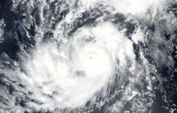 Hurac&aacute;n Kristy alcanza categor&iacute;a 5 mientras avanza por el Pac&iacute;fico