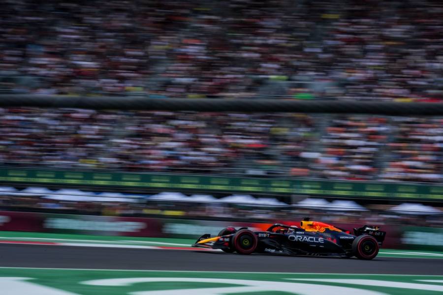 Sainz sorprende a Verstappen con un audaz adelantamiento en el Gran Premio de México