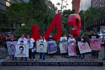 Padres de los 43 piden a Claudia Sheinbaum que los reciba pronto