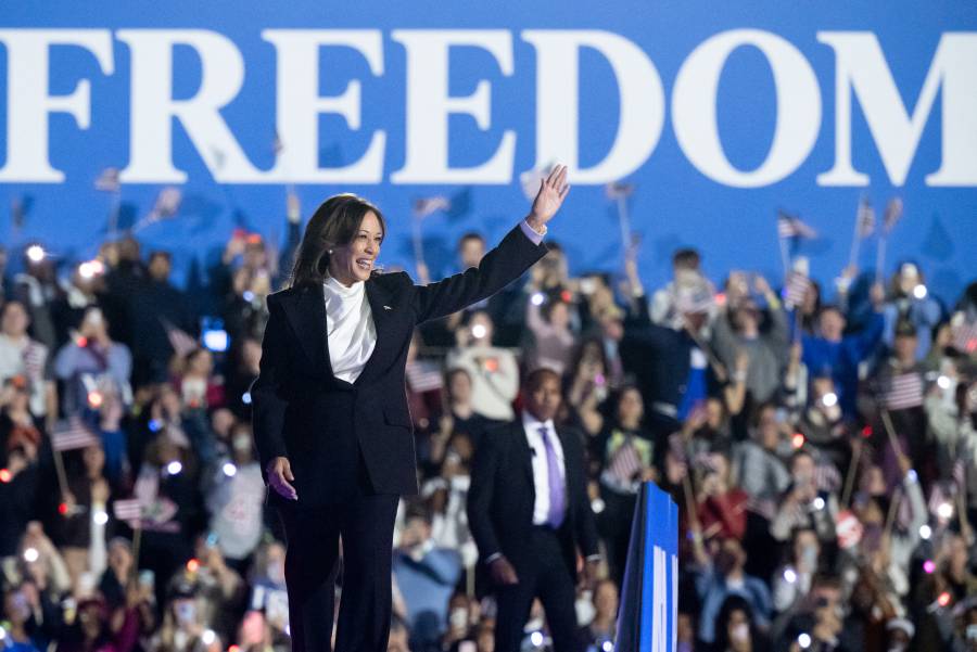 Harris acusa a Trump de buscar un 