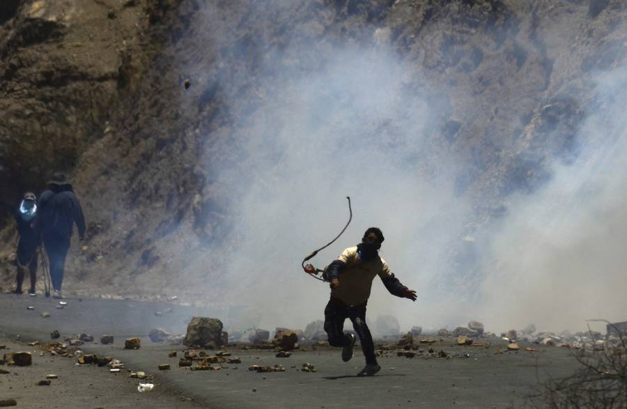 Evo Morales entra en huelga de hambre y sus seguidores retienen a 20 militares en Bolivia