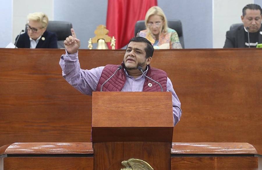 Diputado propone que comunidades decidan sobre permisos para venta de alcohol