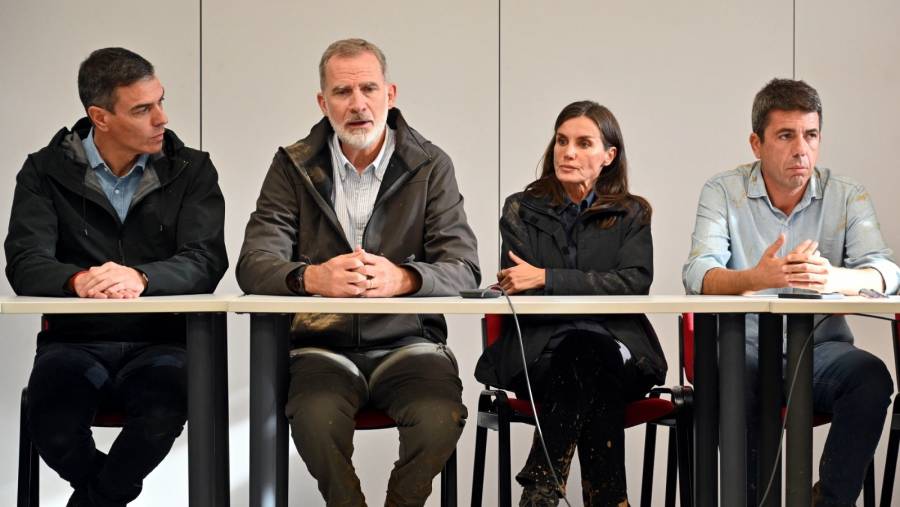 El Rey Felipe VI pide empatía con damnificados por inundaciones en Valencia