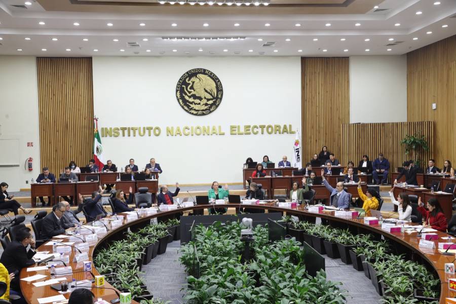 Multan al Consejo General del INE por incumplimiento en suspensión provisional de proceso electoral extraordinario