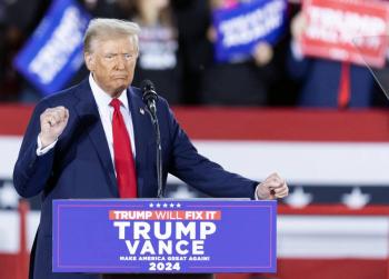 Trump agota sus &uacute;ltimos cartuchos electorales con amenazas a M&eacute;xico