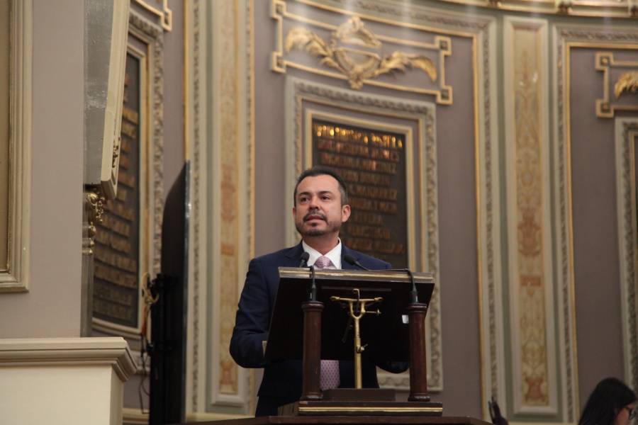 Proponen en el Congreso castigar con carcel usurpación de identidad