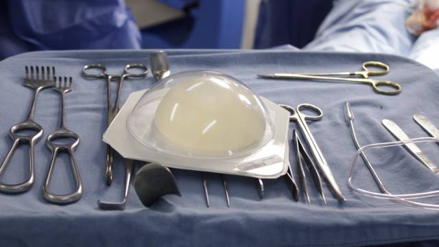 Invitan a mujeres capitalinas a conocer reconstrucción mamaria en el Hospital Rubén Leñero