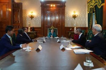 Sheinbaum plantea a Larry Fink invertir en M&eacute;xico
