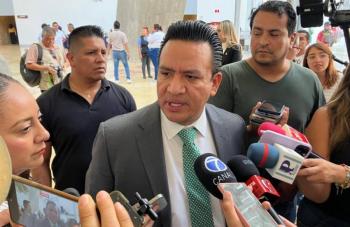 Ejecutivo pide coordinación con el poder legislativo para atender iniciativas estatales.