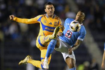 Cruz Azul impone r&eacute;cord de puntos y Am&eacute;rica va al repechaje del f&uacute;tbol mexicano
