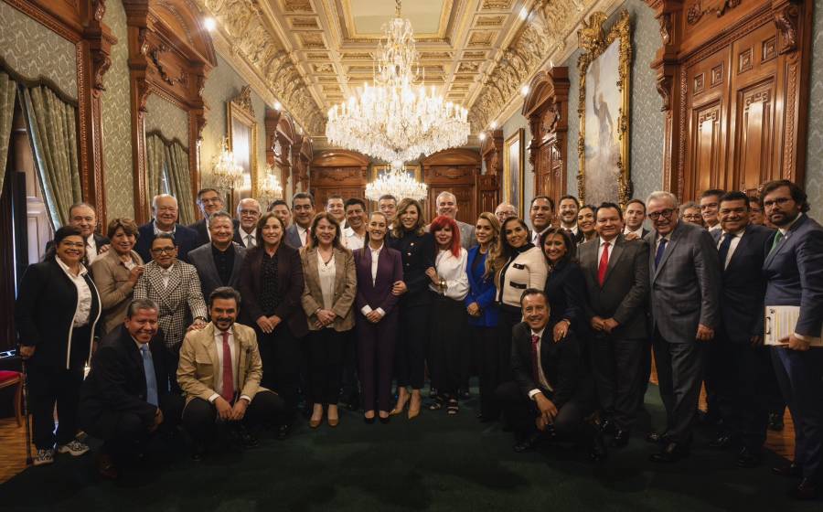 Claudia Sheinbaum se reúne con gobernadores para impulsar el programa IMSS-Bienestar