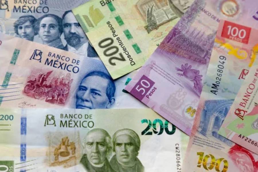 Sigue peso mexicano como la divisa m&aacute;s depreciada ante el d&oacute;lar en 2024