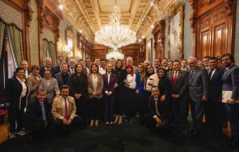 Sheinbaum se re&uacute;ne con gobernadores de la 4T para reforzar la consolidaci&oacute;n de medicamentos