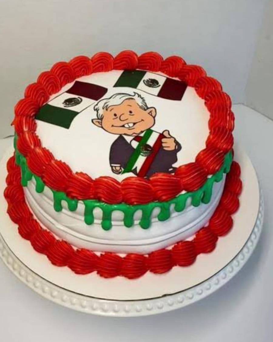 AMLO cumple 71 años, y Sheinbaum lo felicita en mañanera