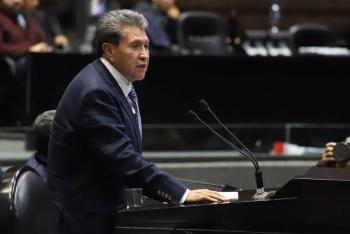 Monreal buscar&aacute; acuerdo con presidenta del INE para reducir costo de elecci&oacute;n judicial