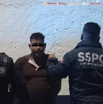 Detenci&oacute;n de tres hombres con droga y armas de fuego en Quer&eacute;taro por parte de personal de Defensa, Semar, FGR, GN y SSPC