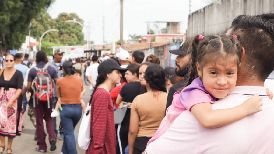 Aumenta la presión migratoria en la frontera sur de México: crisis en Chiapas y caravanas masivas