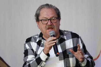 Hay que expropiarle a Ricardo Salinas por deudas con el SAT: Taibo II