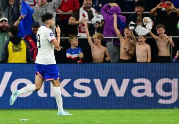Estados Unidos a semifinales de la Liga de Naciones con doblete de Pulisic