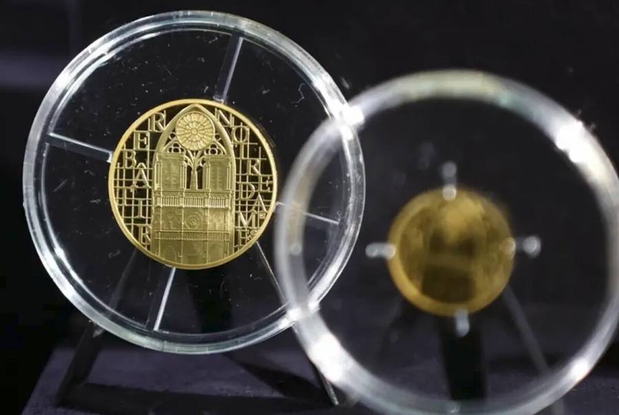 Monedas de oro y plata conmemoran la reapertura de Notre Dame