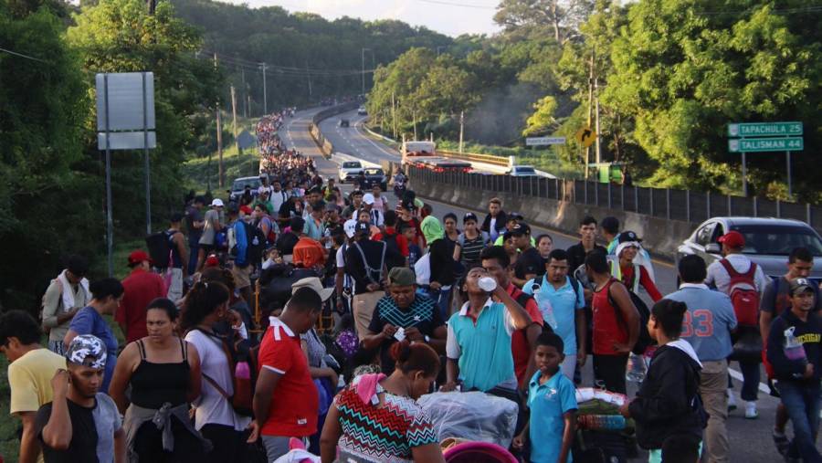 Texas ofrece tierras para construir centros de detención en apoyo a las políticas migratorias de Trump