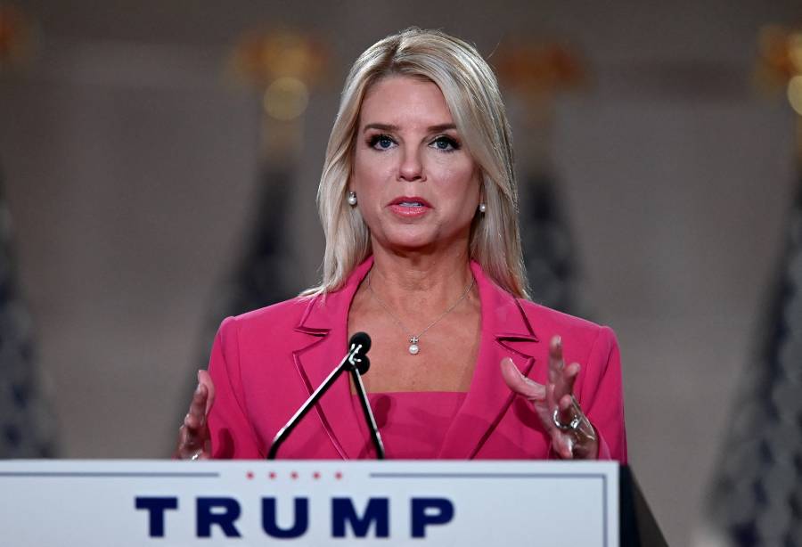 Trump elige a la abogada Pam Bondi como futura fiscal general