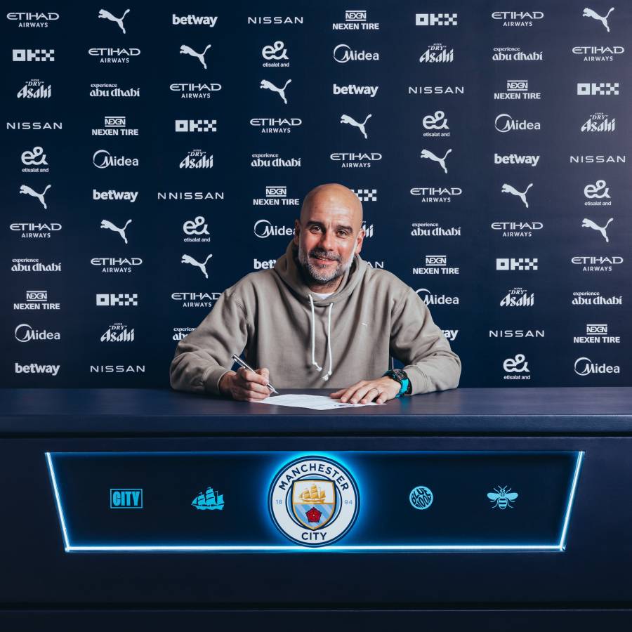 Oficial: Pep Guardiola renueva con el Manchester City hasta 2027