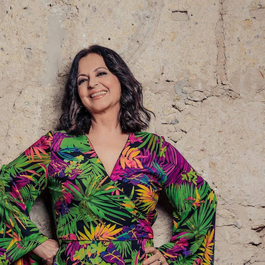 Olga Cerpa: La Voz de las Islas Canarias Llega a México  