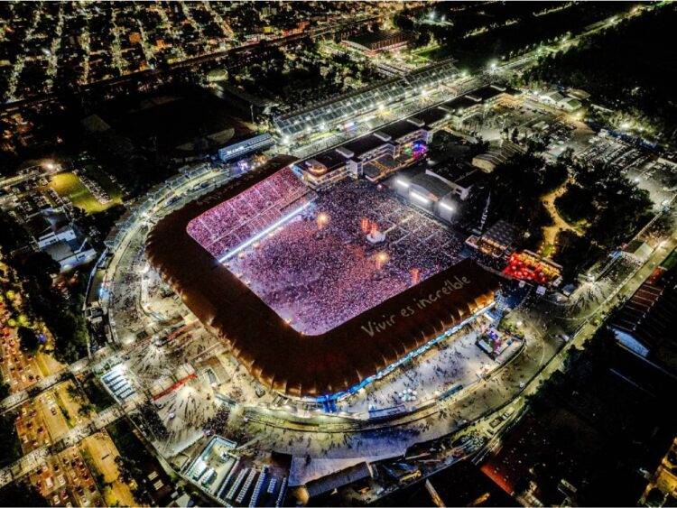 Estadio mexicano nominado a los Premios Pollstar ¿De cuál se trata?