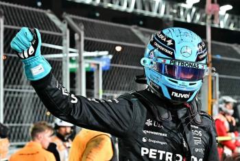 F1 | George Russell atrapa la 'pole' en Las Vegas y Colapinto colisiona