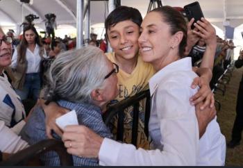 Mujeres de m&aacute;s de 60 recibir&aacute;n pensi&oacute;n, por su labor de cuidadoras; tambi&eacute;n Sheinbaum dice que le toca hacerlo