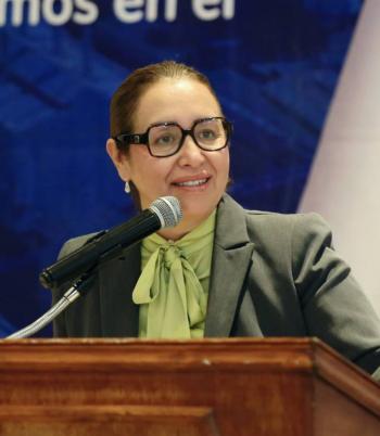 Azucena Cisneros respalda combate a la corrupci&oacute;n en municipios tras Operativo Enjambre