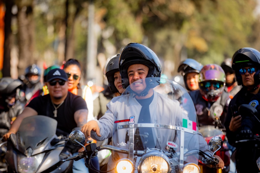 Más de mil motociclistas celebran su día en Gustavo A. Madero encabezados por Janecarlo Lozano