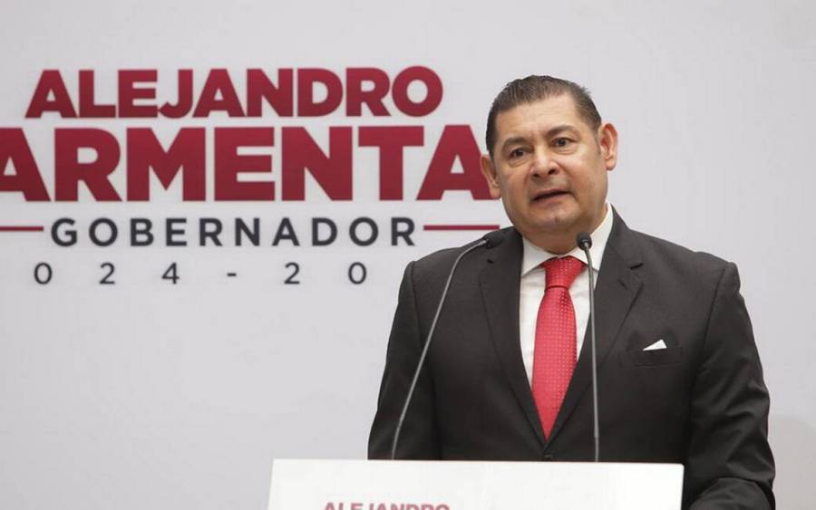 Armenta revisará concesiones del transporte público en Puebla
