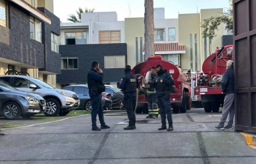 Se incendia casa en fraccionamiento donde vivía AMLO; mueren 3 personas