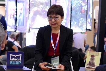 Lilia Cedillo presenta su libro 