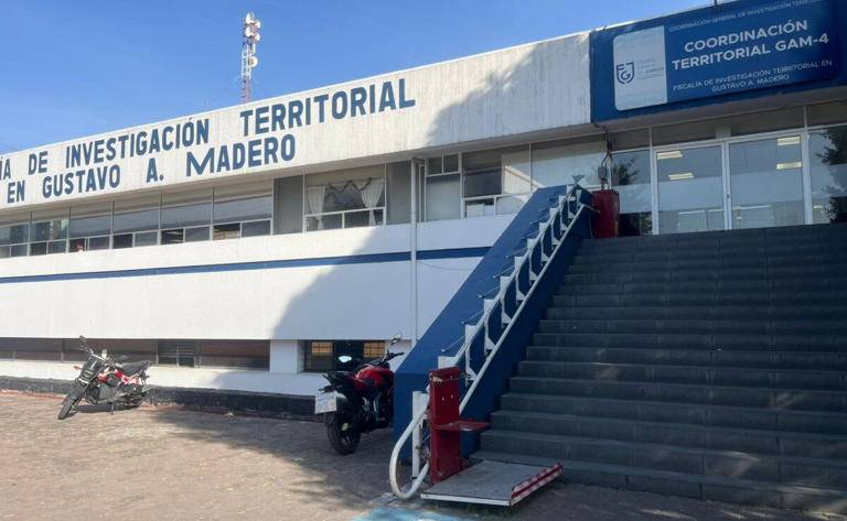 Incendio cerca de instalaciones de la FGJ en Gustavo A. Madero moviliza a cuerpos de emergencia