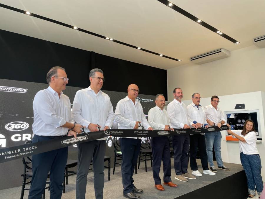 Daimler Truck México y ADAVEC Revolucionan la Distribución con Gruver Camiones