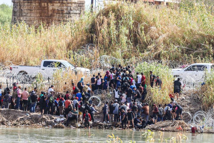 Sheinbaum:  Se fortalecerán consulados ante posible deportación masiva de mexicanos de EU