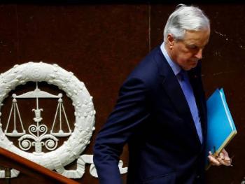 Diputados de izquierda y ultraderecha destituyen a Michel Barnier como primer ministro de Francia